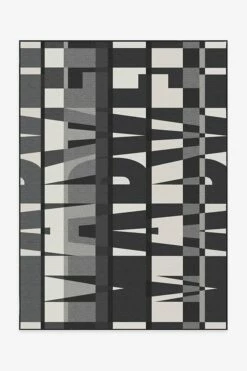 Brand new 🌟 Ruggable Marvel Logo Black & White Rug 🔥