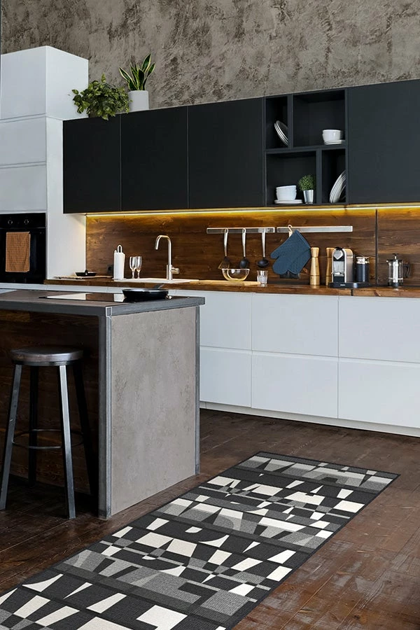 Brand new ๐ Ruggable Marvel Logo Black & White Rug ๐ฅ - Image 8