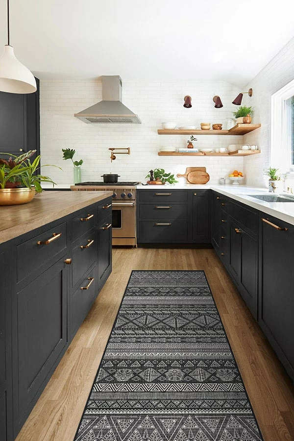 Hot Sale β Ruggable Wakanda Forever Black & Cream Rug 𧨠- Image 8